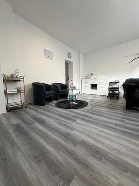 Foto - Renovierte und kompakte Gewerbeeinheit