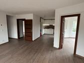 Foto - Geräumige neu sanierte 4 Zimmer Wohnung - 100m2 - 1.800 warm