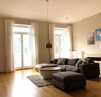 Repräsentative 4-Zimmer Hochparterre-Wohnung mit zwei Balkonen - Göttingen Oststadt