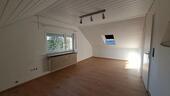 Foto - Helle 3-Zimmer Dachgeschosswohnung in Backnang zu vermieten