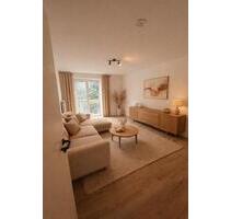 helle 2 Zimmer 53m² Wohnung mit Balkon neue Küche Duschbad renoviert in Heide