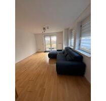 Helle & gemütliche Einliegerwohnung mit Terrasse und Stellplatz - Stetten am kalten Markt