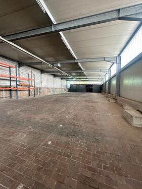 Foto - Lagerhalle in Linden - 2.800,00&nbsp;EUR Kaltmiete, ca.&nbsp; 600,00&nbsp;m&sup2;