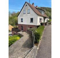 Hausverkauf - 269.000,00&nbsp;EUR Kaufpreis, ca.&nbsp; 160,00&nbsp;m&sup2; in Freudenberg (PLZ: 97896)