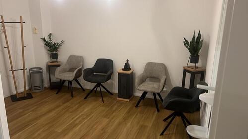 Foto - Praxisraum zu vermieten, frisch renoviert