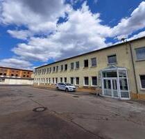 Kleine, lichtdurchflutete Büroeinheit in Grimma!