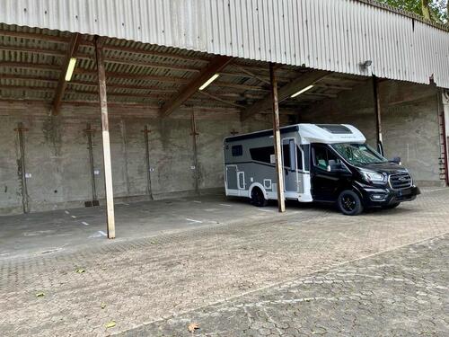 Foto - Pulheim Centrum: Hallen & Carport & Außen-Stellplätze für PKW, Van, Wohnmobile, Wohnwagen, Boot, Motorrad