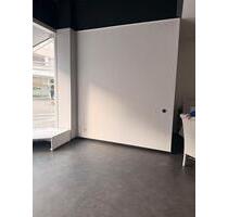 StuhlmieteRaummiete Kosmetik in Neuss