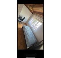 WG Zimmer neu renoviert in Lenting - Kösching