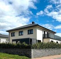 Modernes Einfamilienhaus mit Einliegerwohnung - Buseck