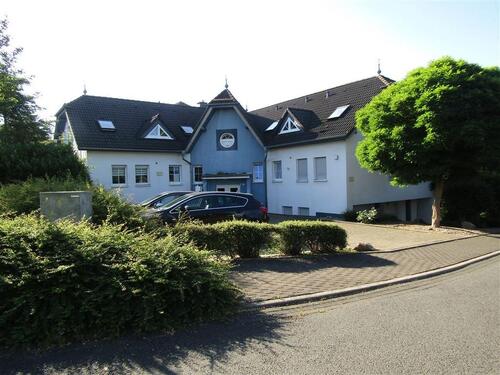 Foto - Dachgeschosswohnung mit Balkon in ruhiger Lage von 34628 Willingshausen zu vermieten