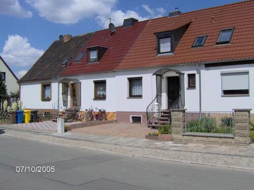Foto - Schönes Reihenmittelhaus mit Einfahrt in Kölleda