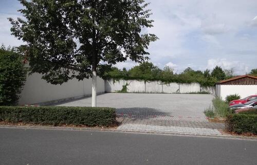 Foto - KFZ-Stellplätze Gerbrunn (PKW, Anhänger, Wohnmobile auch > 3,5t)