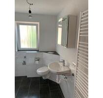 Renovierte 3-Zimmer-Wohnung im Dachgeschoss mit Garage & Keller - Wehr