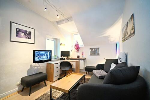 Foto - 30 m² möbliertes Dachgeschoss-Apartment