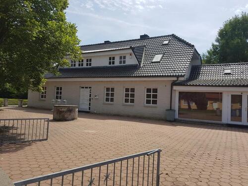 Foto - Großzügiges Mehrfamilienhaus MFH 3 WE Kamin PV-Anlage