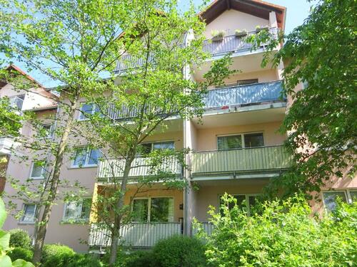 Foto - Besichtigungen 26.3.26 - 15:30-16:30 Uhr *** geräumige 3-Zimmer-Wohnung mit Balkon in grüner Lage