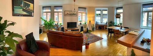 Foto - Schöne Altbau-Eckhauswohnung mit Erker im 2. OG