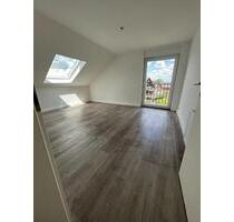 !Anfragestop! Hübsche Dachgeschosswohnung 2023 kernsaniert - Haltern am See