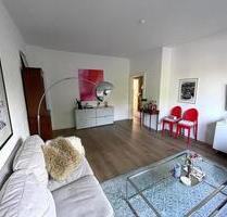 Essen - Bredeney!:Teilmöbilierte, modernisierte 2,5Zimmer Wohnung mit Balkon