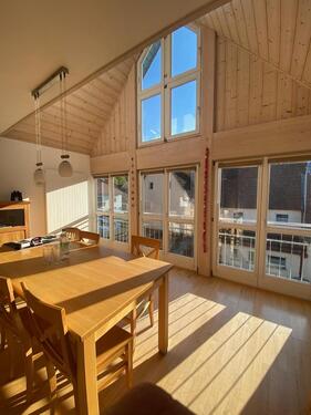 Foto - Voll möblierte Wohnung mit Garage und Garten