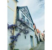 Einfamilienhaus mit Garage und Hof in Sulzfeld am Main - Würzburg