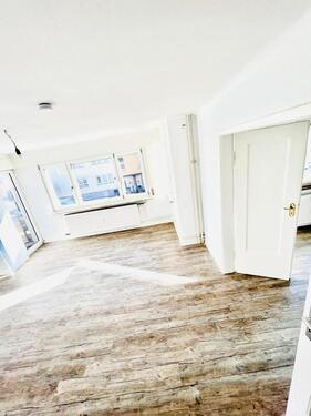 Foto - 3-Zi.-EG-Whg in PF-Eutingen – Erstbezug Bad & überdachte Terrasse