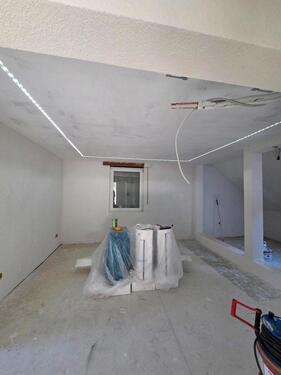 Foto - Erstbezug für appsteuerbare und klimatisierte Dachgeschosswohnung