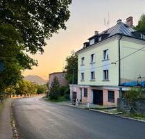 Familienhaus mit drei Wohneinheiten im Kurzentrum Karlsbad - Arzberg