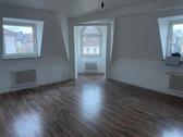 Foto - 2,5 Zimmer Dachgeschosswohnung - 600,00 EUR Kaltmiete,