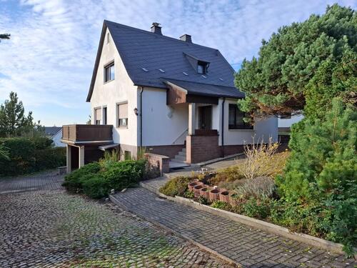 Foto - Schönes freistehendes Einfamilienhaus in Großfriesen