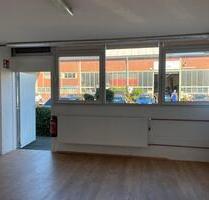 Büro- Lagerraum, Atelier mit WC, knapp 30m2, Ebenerdig - Düsseldorf Flingern Süd