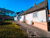 Foto - Haus 6 Zimmer - 1.100,00&nbsp;EUR Kaltmiete, ca.&nbsp; 145,00&nbsp;m&sup2;