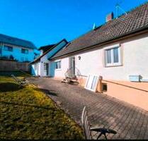 Haus 6 Zimmer - 1.100,00&nbsp;EUR Kaltmiete, ca.&nbsp; 145,00&nbsp;m&sup2; in Gutenzell-Hürbel (PLZ: 88484)