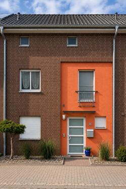 Foto - Gepfl.Reihenmittelhaus in Reislingen Keller, ausgeb.Dachboden,Gar