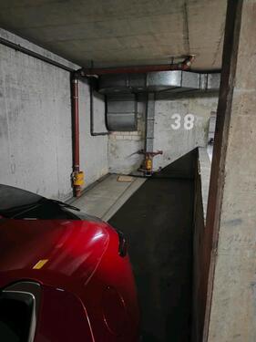 Foto - Winterparkplatz Motorrad oder kleines Fahrzeug (Baugröße Smart)