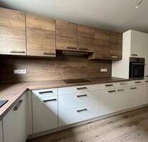 Neubauwohnung 3 ZKB, 90m², Einbauküche, begrünte Gartenfläche - Hofbieber