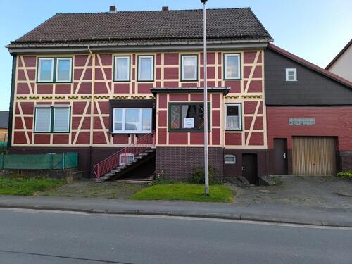 Foto - Historisches Raumwunder: Zweifamilienhaus in Schwiegershausen