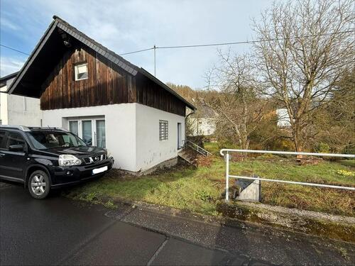 Foto - Garage mit ausgebautem Dachboden