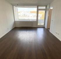 *** Helle Wohnung - FRISCH RENOVIERT - kleine Küche - großes Wohnzimmer BETZENBERG *** - Kaiserslautern Bahnheim