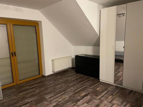 Foto - 1 Zimmer Dachgeschoßwohnung zur Miete in Groß-Umstadt