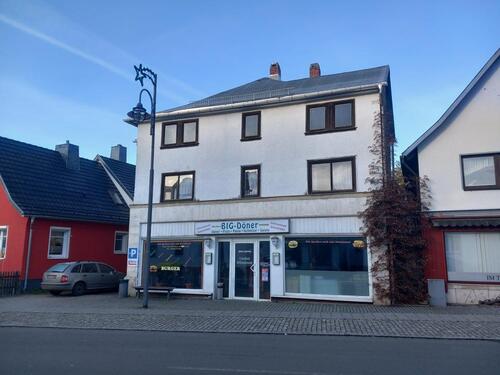 Foto - Wohn- und Geschäftshaus mit Potenzial zur Neugestaltung