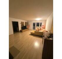 4 Zimmer Wohnung 123 m2 mit schönen Ausblick Balkon + Dachboden - Rottendorf