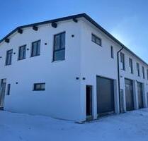 Gewerbehalle Büroräumlichkeiten Wohneinheit zu vermieten ! - Lentföhrden