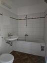 Foto - Kleine Miete für viel Wohnraum! 3 -Räume + Badewanne + Balkon