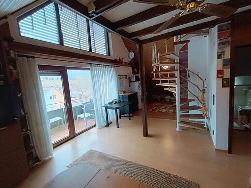 Foto - 1 Zimmer Dachgeschoßwohnung zur Miete in Stuttgart