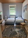 Foto - Neu renovierte wohnung voll möbliert in zw lang und kurz fristig