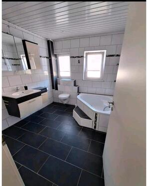 Foto - 8 Zimmer Mehrfamilienhaus, Wohnhaus in Burladingen