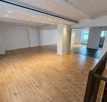 Gewerbeloft im Erdgeschoss mit Lagerräumen im Keller ++Britzer Damm - Berlin Neukölln