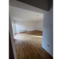 Schöne Zweiraumwohnung mit Balkon und großem Wohnzimmer - Plauen